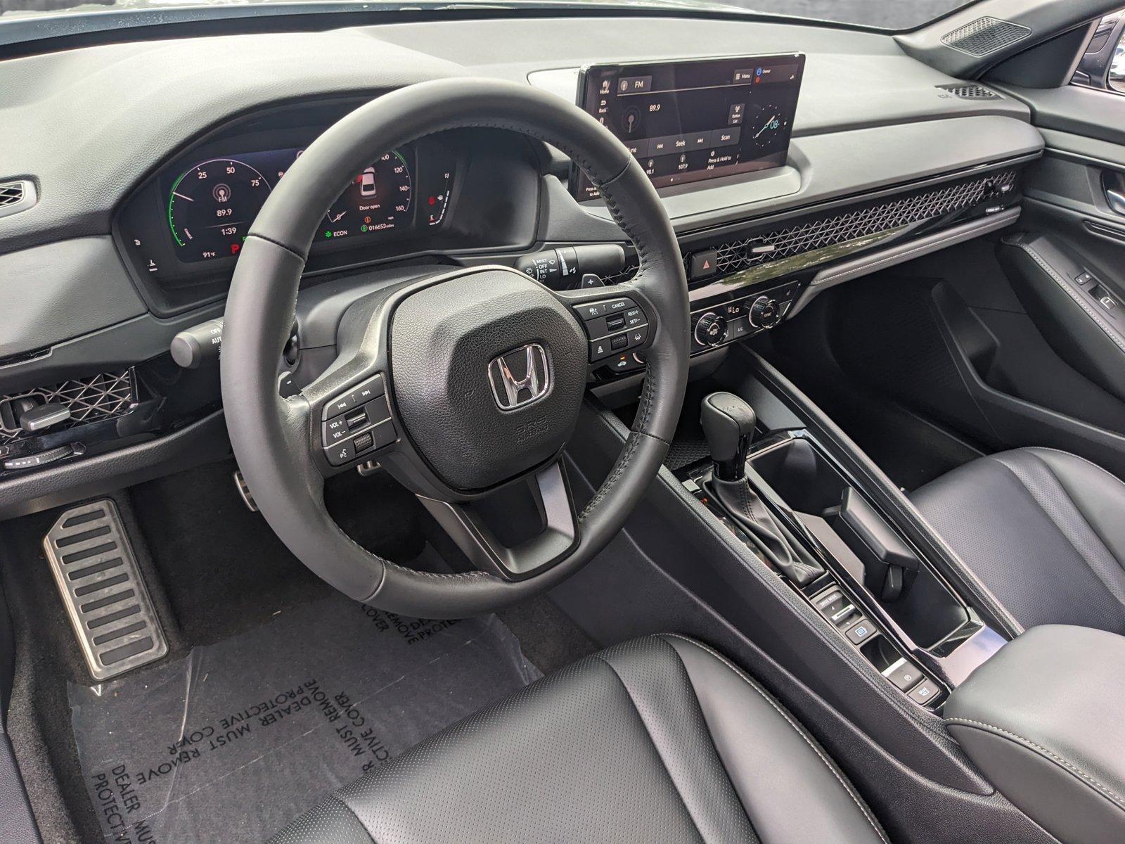 2024 Honda Accord Hybrid Vehicle Photo in GREENACRES, FL 33463-3207