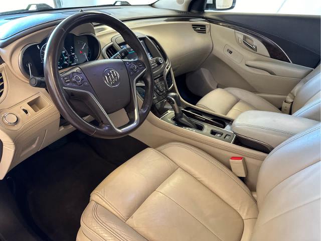 2016 Buick LaCrosse Vehicle Photo in RED SPRINGS, NC 28377-1640