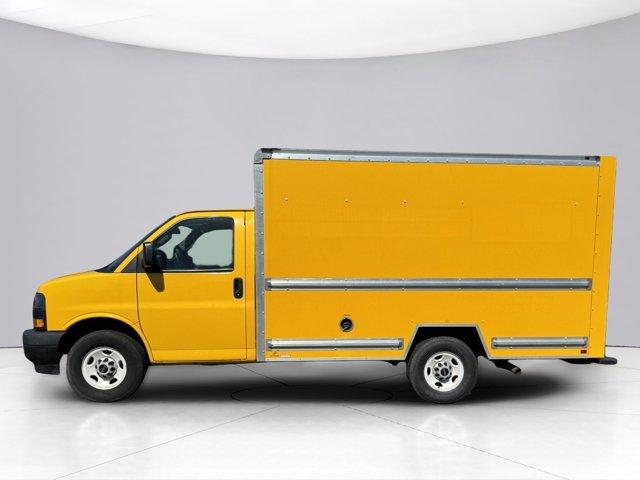 2020 GMC Savana Commercial Cutaway Vehicle Photo in LEOMINSTER, MA 01453-2952