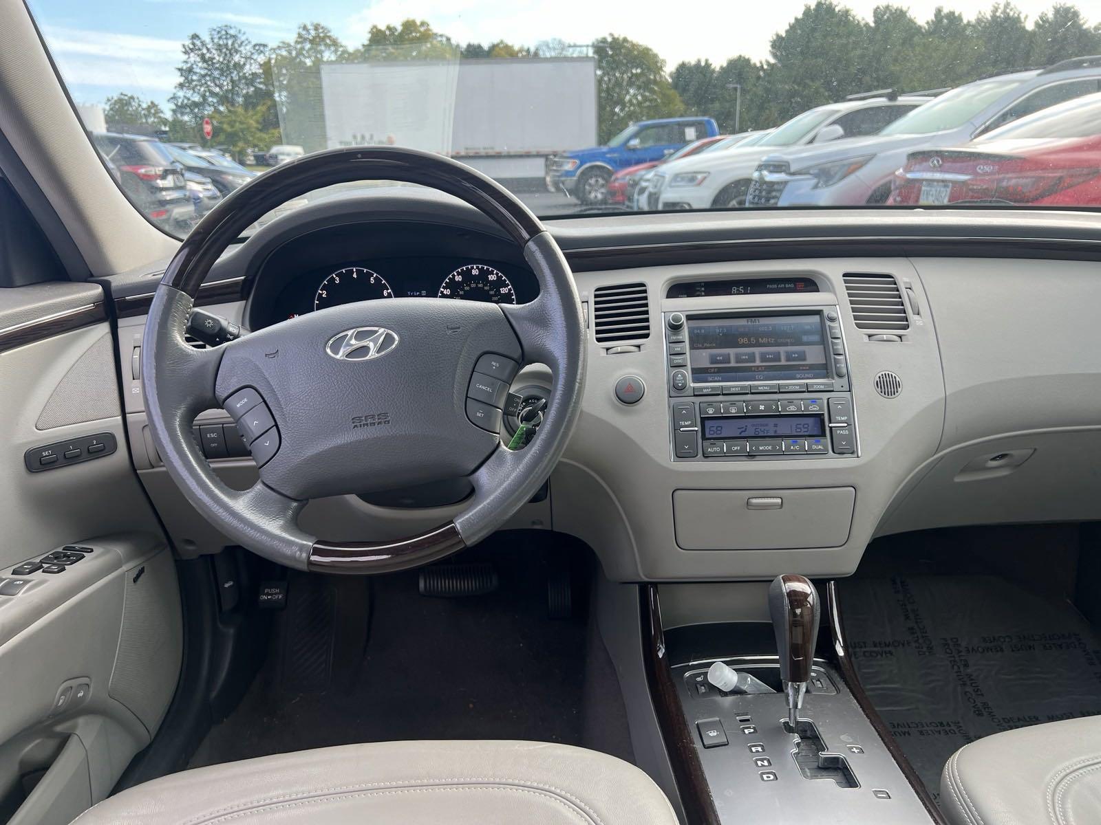 2011 Hyundai AZERA Vehicle Photo in Mechanicsburg, PA 17050