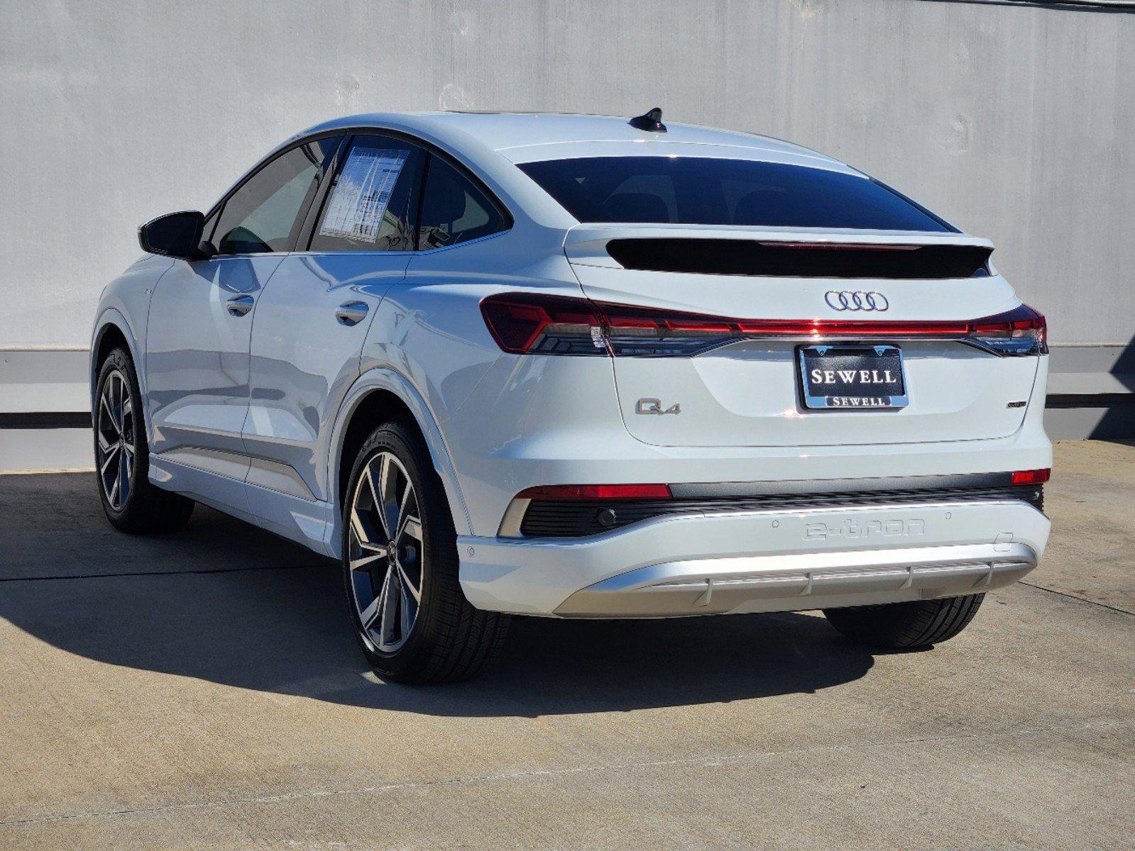 2024 Audi Q4 e-tron Sportback Vehicle Photo in SUGAR LAND, TX 77478