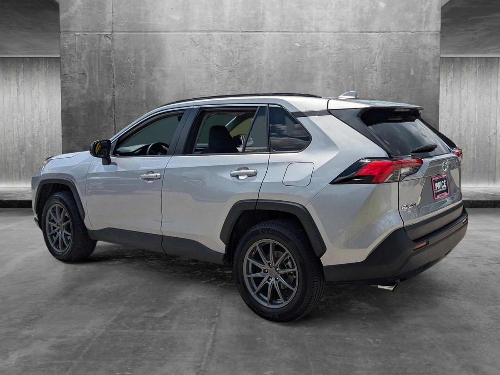 2020 Toyota RAV4 Vehicle Photo in Winter Park, FL 32792