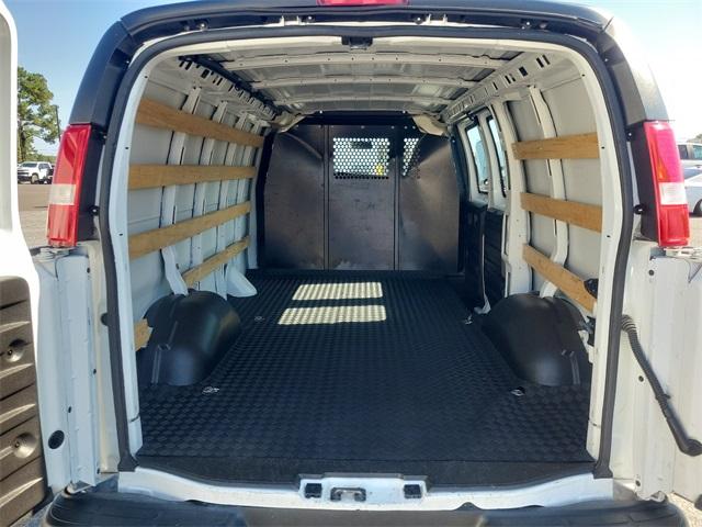 2022 Chevrolet Express Cargo 2500 Vehicle Photo in BERLIN, MD 21811-1121