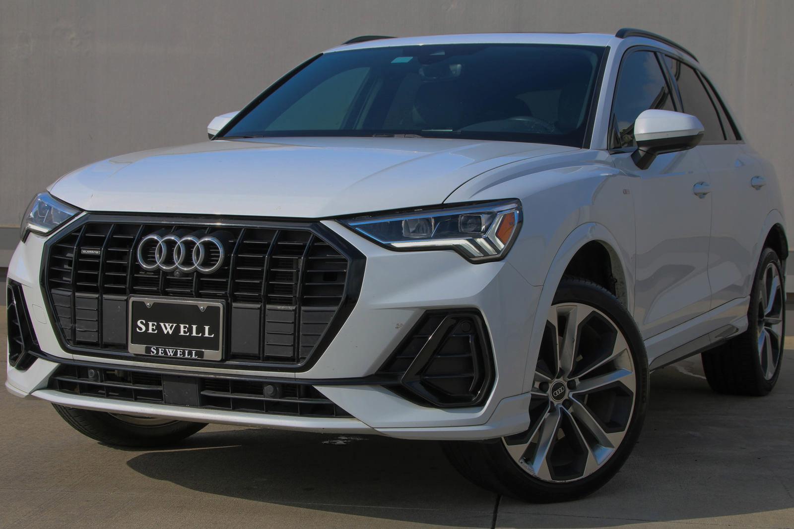 2022 Audi Q3 Vehicle Photo in SUGAR LAND, TX 77478