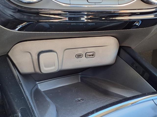 2025 Chevrolet Trax Vehicle Photo in ROSENBERG, TX 77471-5675