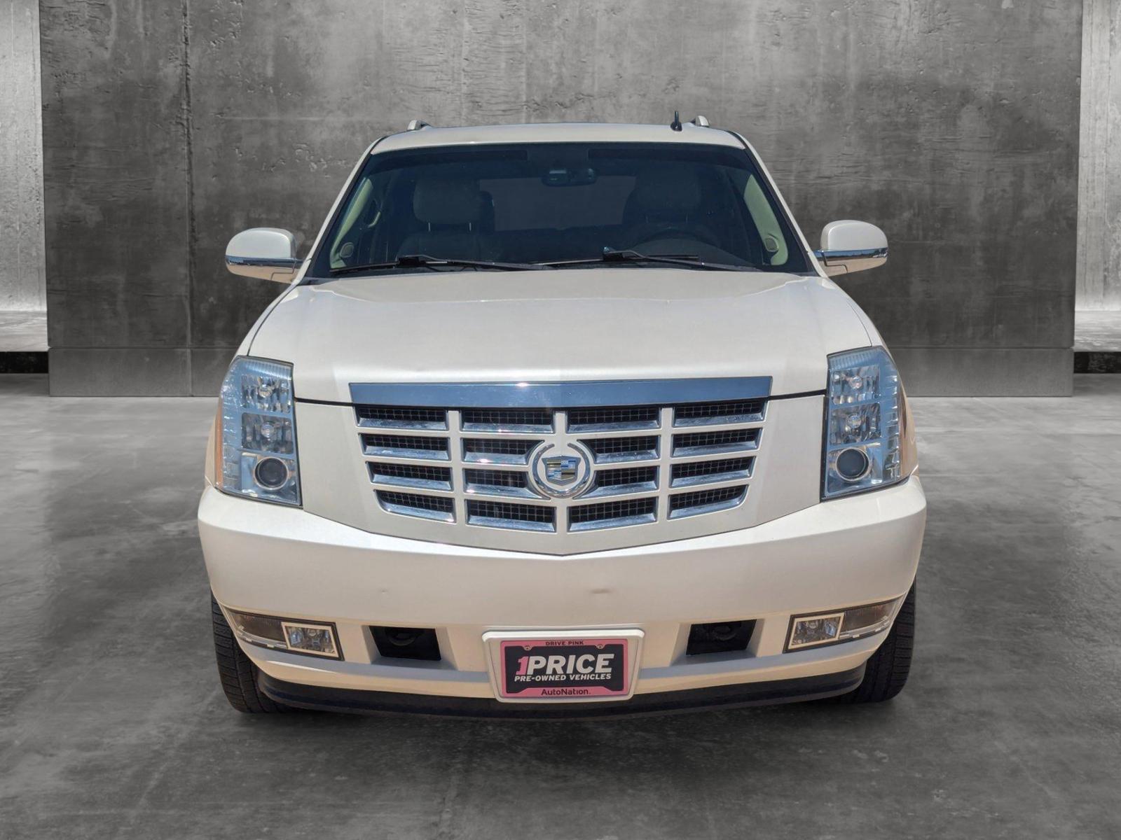 2010 Cadillac Escalade ESV Vehicle Photo in CORPUS CHRISTI, TX 78412-4902