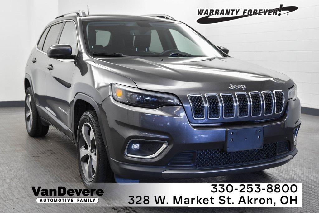 2019 Jeep Cherokee Vehicle Photo in AKRON, OH 44303-2185