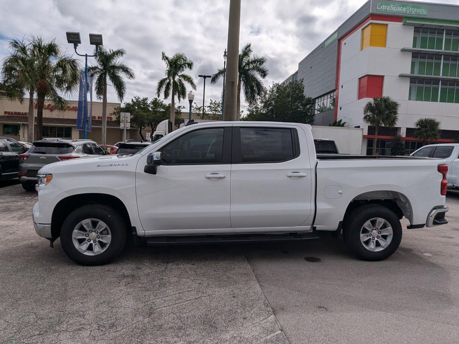 2024 Chevrolet Silverado 1500 Vehicle Photo in MIAMI, FL 33134-2699