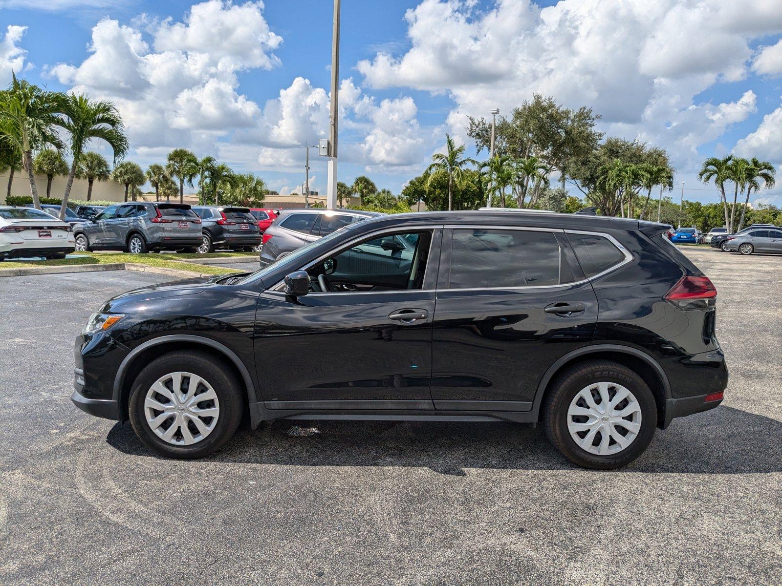 2018 Nissan Rogue Vehicle Photo in Miami, FL 33015