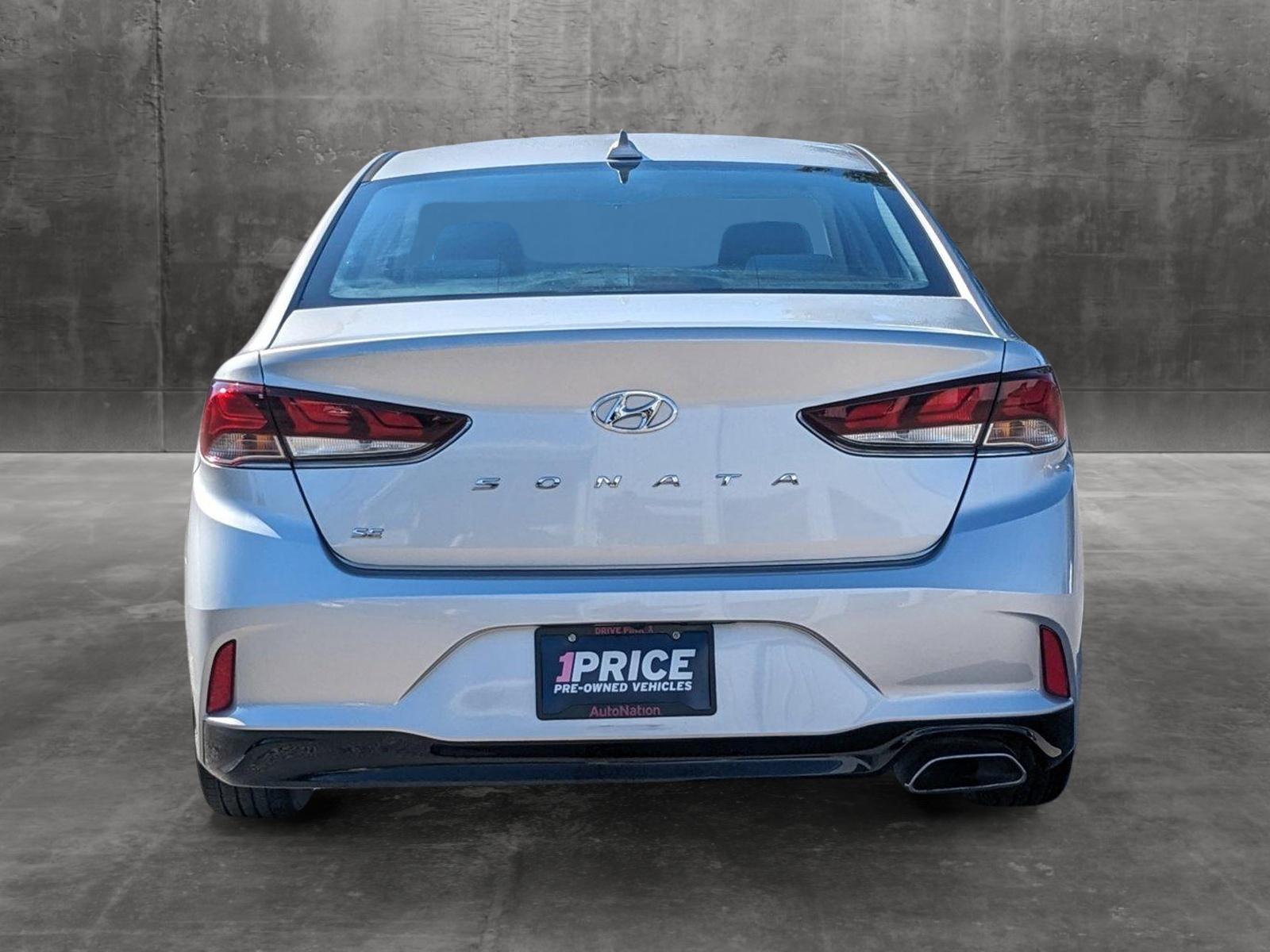 2018 Hyundai SONATA Vehicle Photo in St. Petersburg, FL 33713