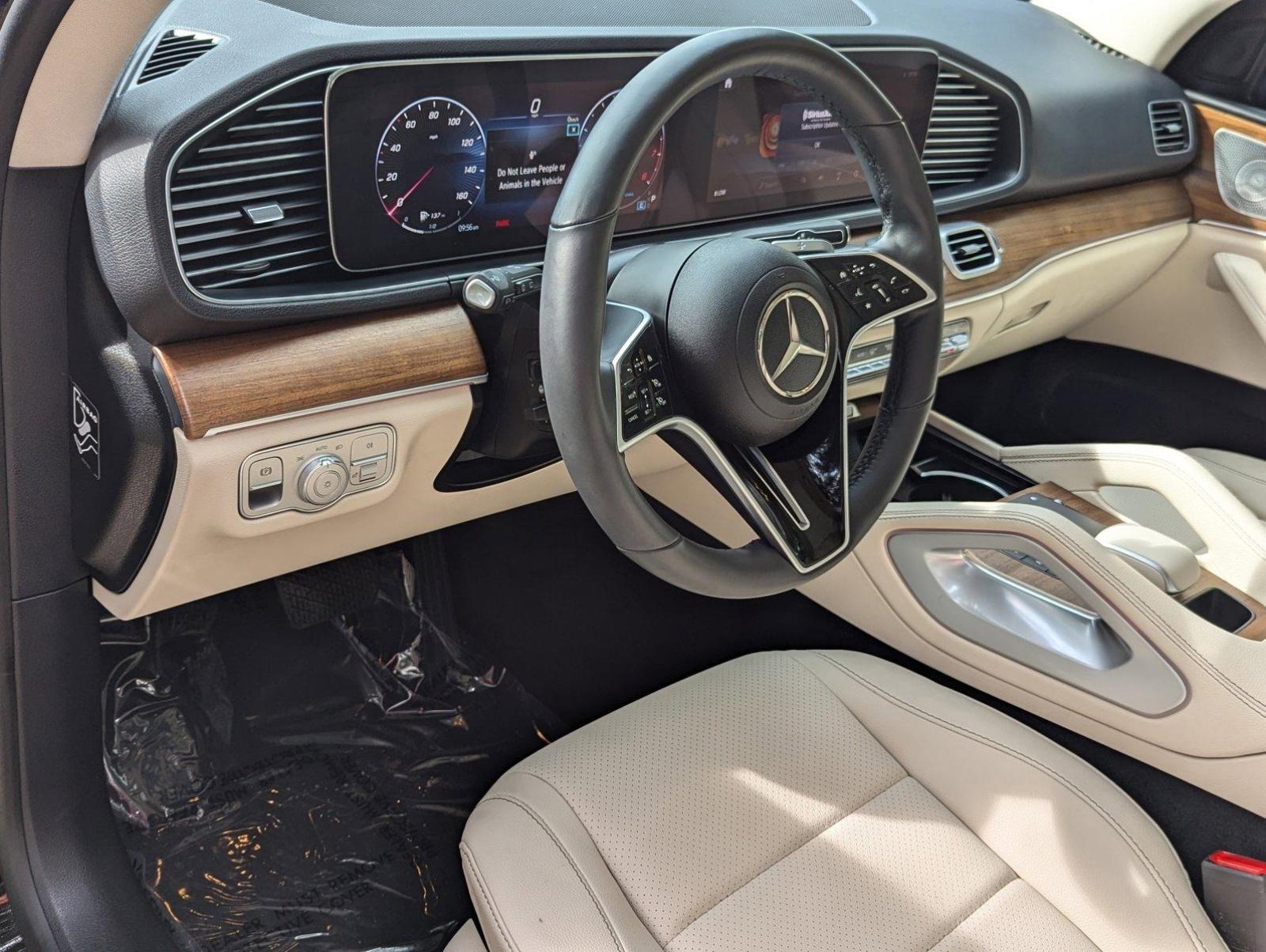 2024 Mercedes-Benz GLE Vehicle Photo in Delray Beach, FL 33444