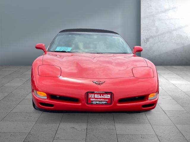 Used 2004 Chevrolet Corvette Base with VIN 1G1YY32G945122333 for sale in Sioux Falls, SD