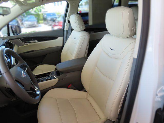 2024 Cadillac XT6 Vehicle Photo in DELRAY BEACH, FL 33483-3294