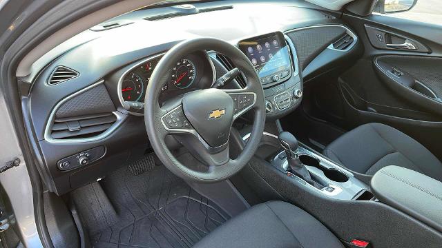 2025 Chevrolet Malibu Vehicle Photo in JOLIET, IL 60435-8135