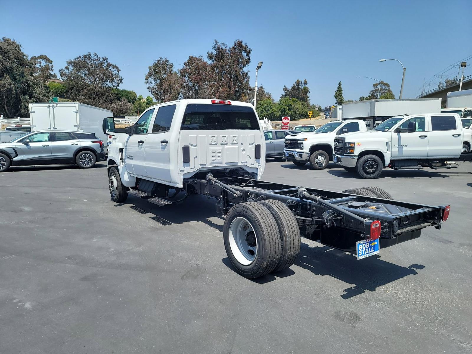 2023 Chevrolet Silverado Chassis Cab Vehicle Photo in LA MESA, CA 91942-8211