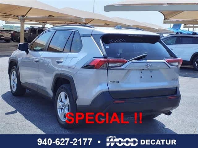 2019 Toyota RAV4 Vehicle Photo in Decatur, TX 76234