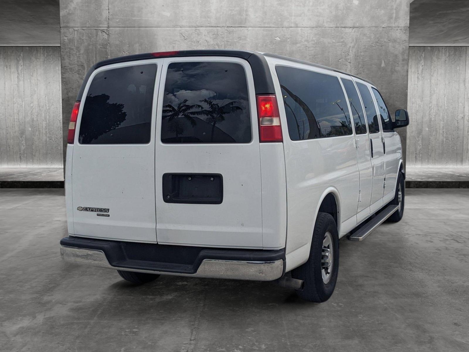 2012 Chevrolet Express Passenger Vehicle Photo in Miami, FL 33015