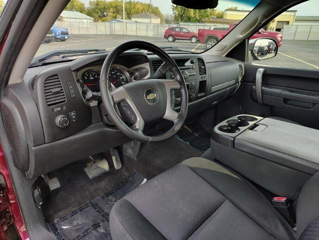 2013 Chevrolet Silverado 1500 Vehicle Photo in GREEN BAY, WI 54304-5303