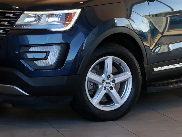 2017 Ford Explorer Vehicle Photo in LIBERTYVILLE, IL 60048-3287