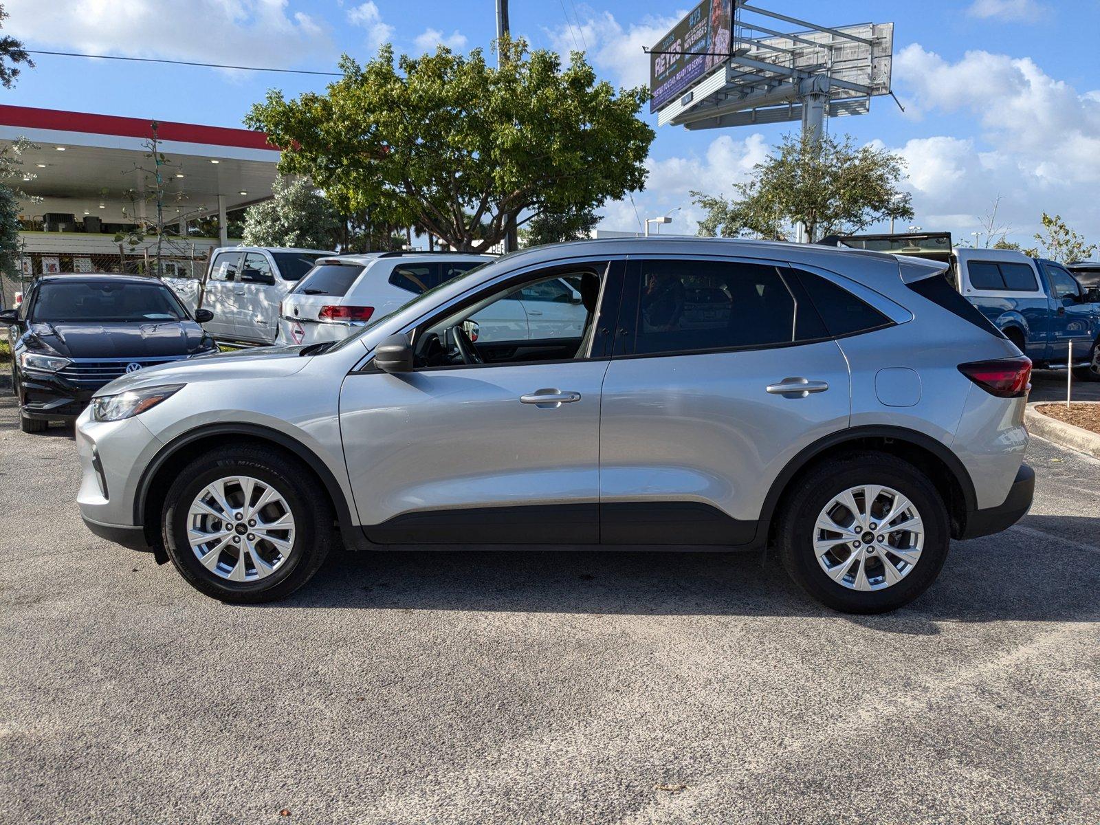 2023 Ford Escape Vehicle Photo in Miami, FL 33015