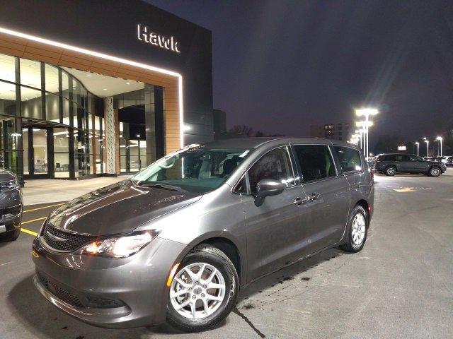 2022 Chrysler Voyager Vehicle Photo in Plainfield, IL 60586