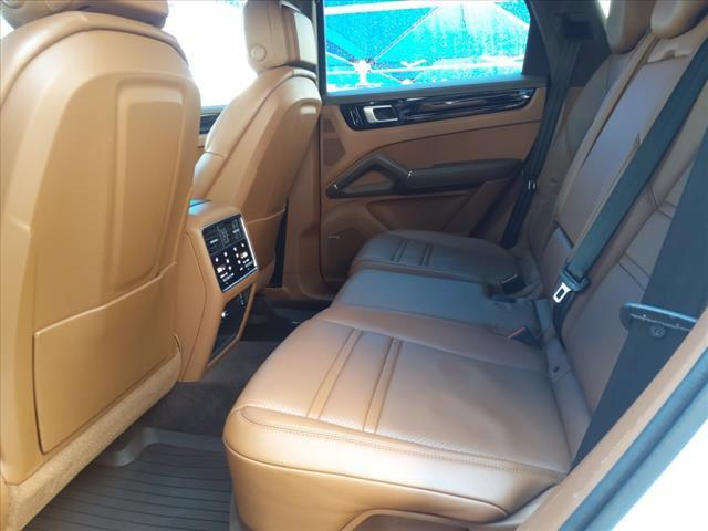 2020 Porsche Cayenne Vehicle Photo in DENTON, TX 76210-9321