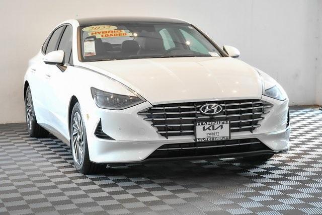 2022 Hyundai SONATA Hybrid Vehicle Photo in Everett, WA 98204