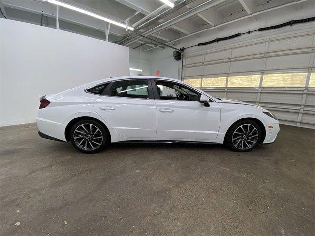 2020 Hyundai Sonata Vehicle Photo in PORTLAND, OR 97225-3518