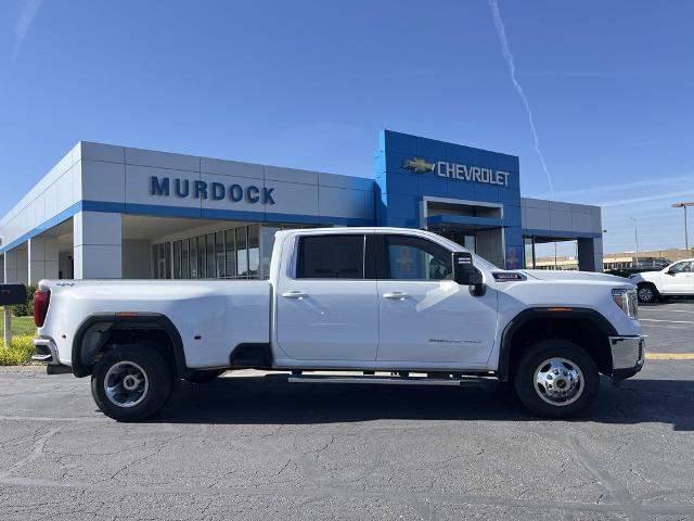 2023 GMC Sierra 3500HD Vehicle Photo in MANHATTAN, KS 66502-5036