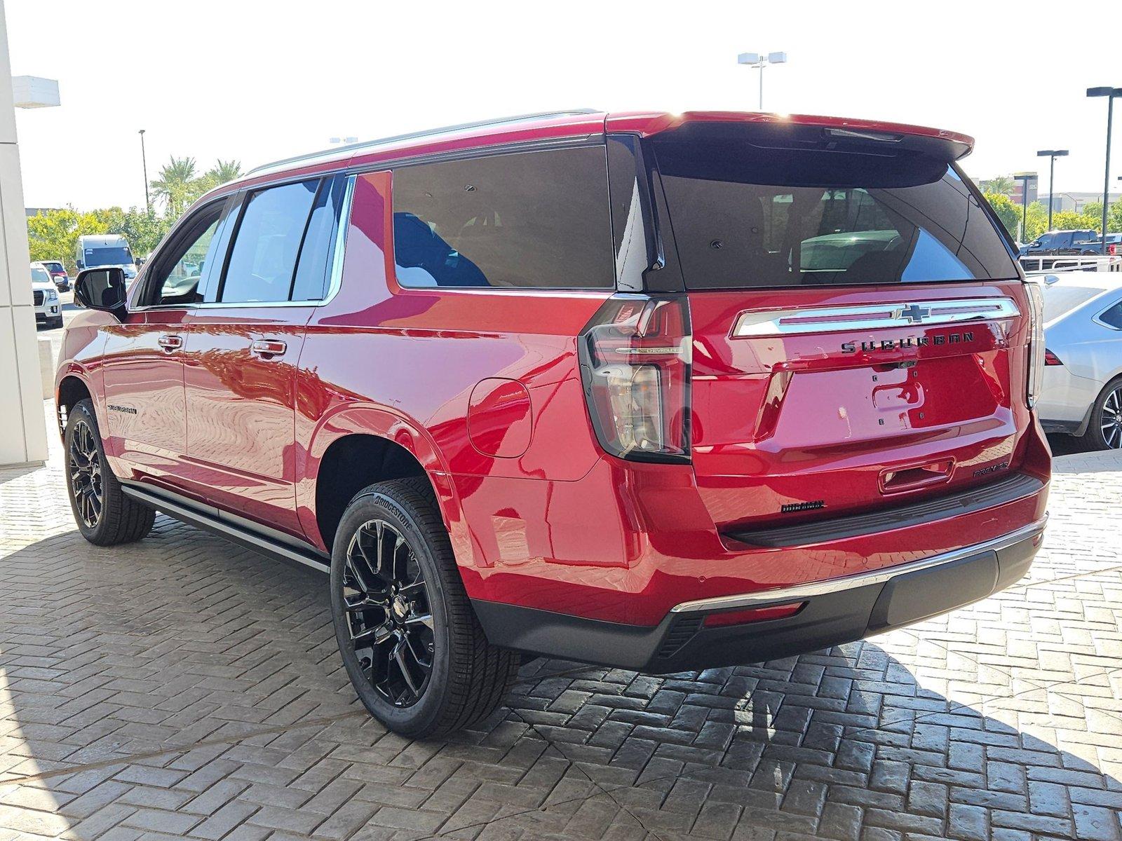 2024 Chevrolet Suburban Vehicle Photo in GILBERT, AZ 85297-0446