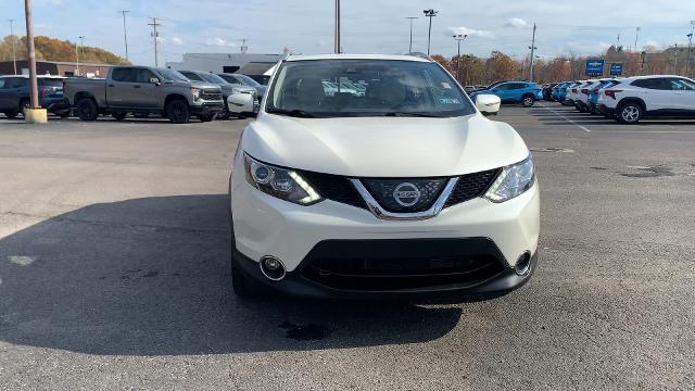 2018 Nissan Rogue Sport Vehicle Photo in MOON TOWNSHIP, PA 15108-2571