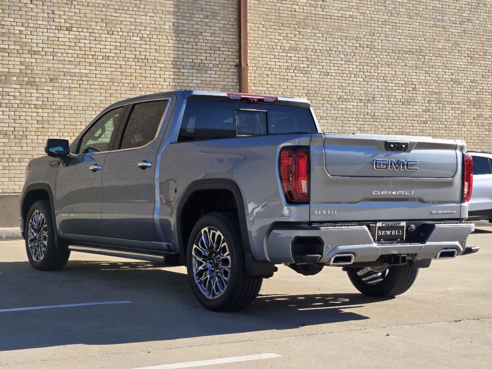 2025 GMC Sierra 1500 Vehicle Photo in DALLAS, TX 75209-3016