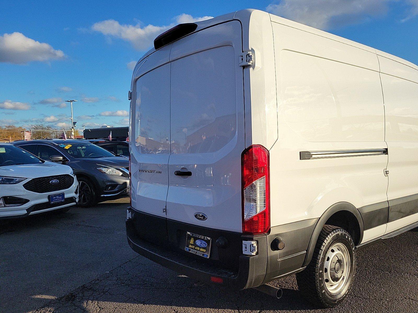 2020 Ford Transit Cargo Van Vehicle Photo in Saint Charles, IL 60174