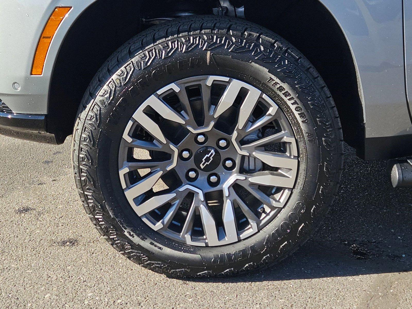 2025 Chevrolet Tahoe Vehicle Photo in MESA, AZ 85206-4395