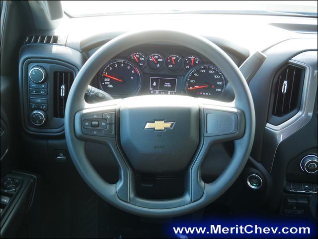 2024 Chevrolet Silverado 1500 Vehicle Photo in MAPLEWOOD, MN 55119-4794