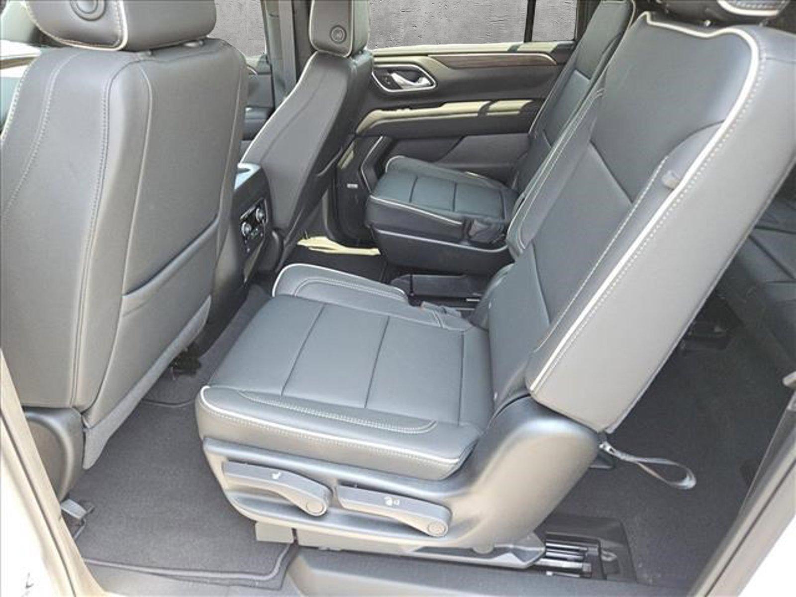 2024 Chevrolet Suburban Vehicle Photo in GILBERT, AZ 85297-0446