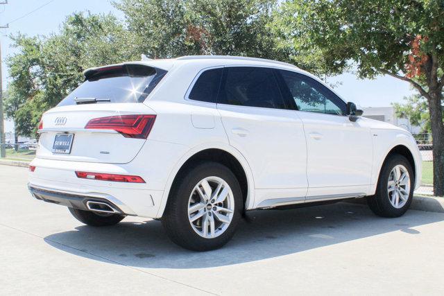 2022 Audi Q5 Vehicle Photo in HOUSTON, TX 77090