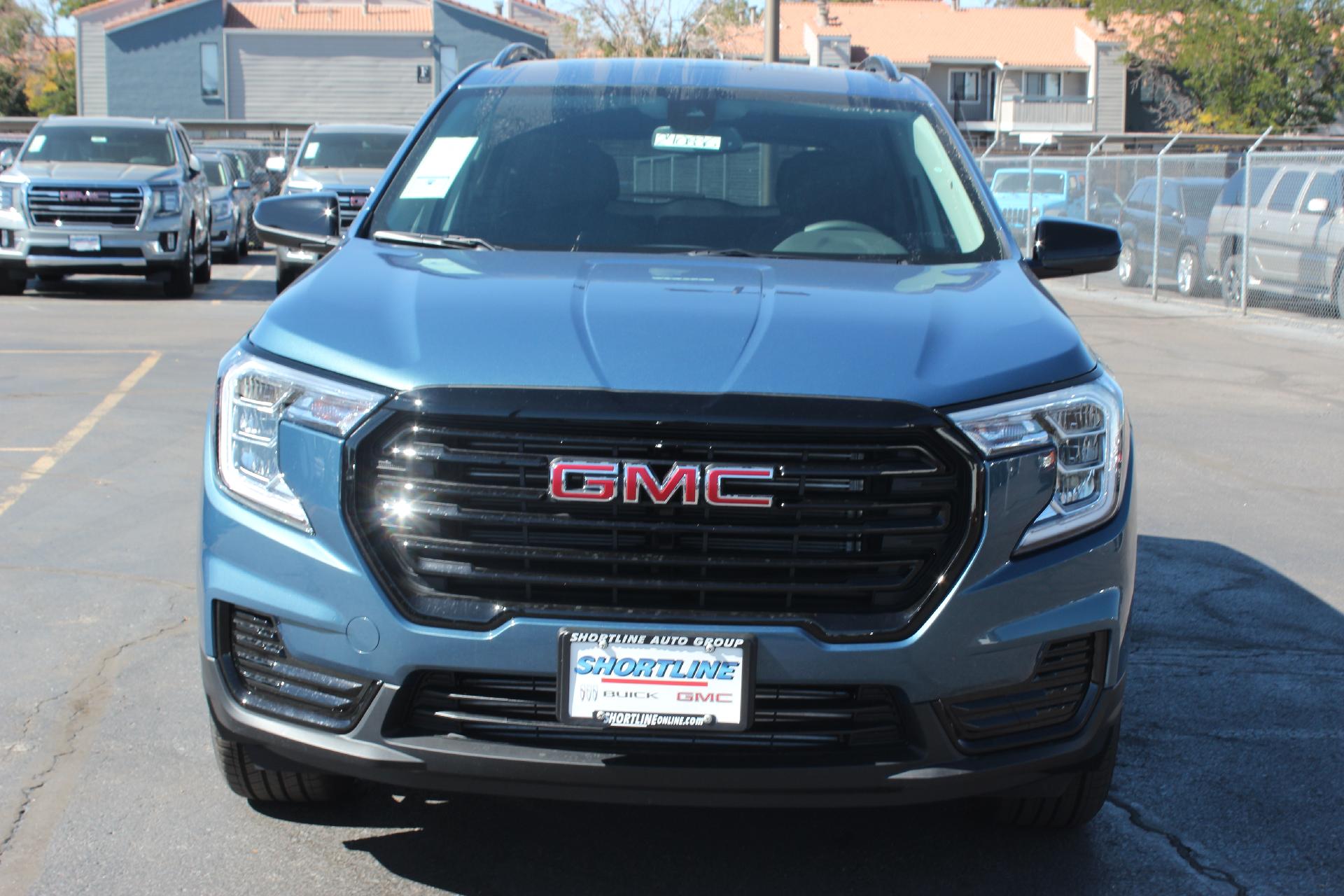 2024 GMC Terrain Vehicle Photo in AURORA, CO 80012-4011