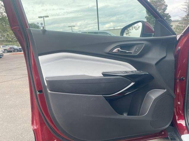 2025 Chevrolet Trax Vehicle Photo in GREELEY, CO 80634-4125