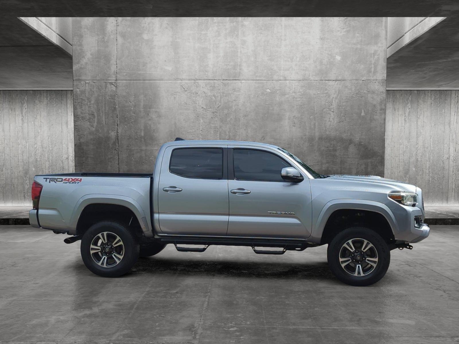 2018 Toyota Tacoma Vehicle Photo in Ft. Myers, FL 33907