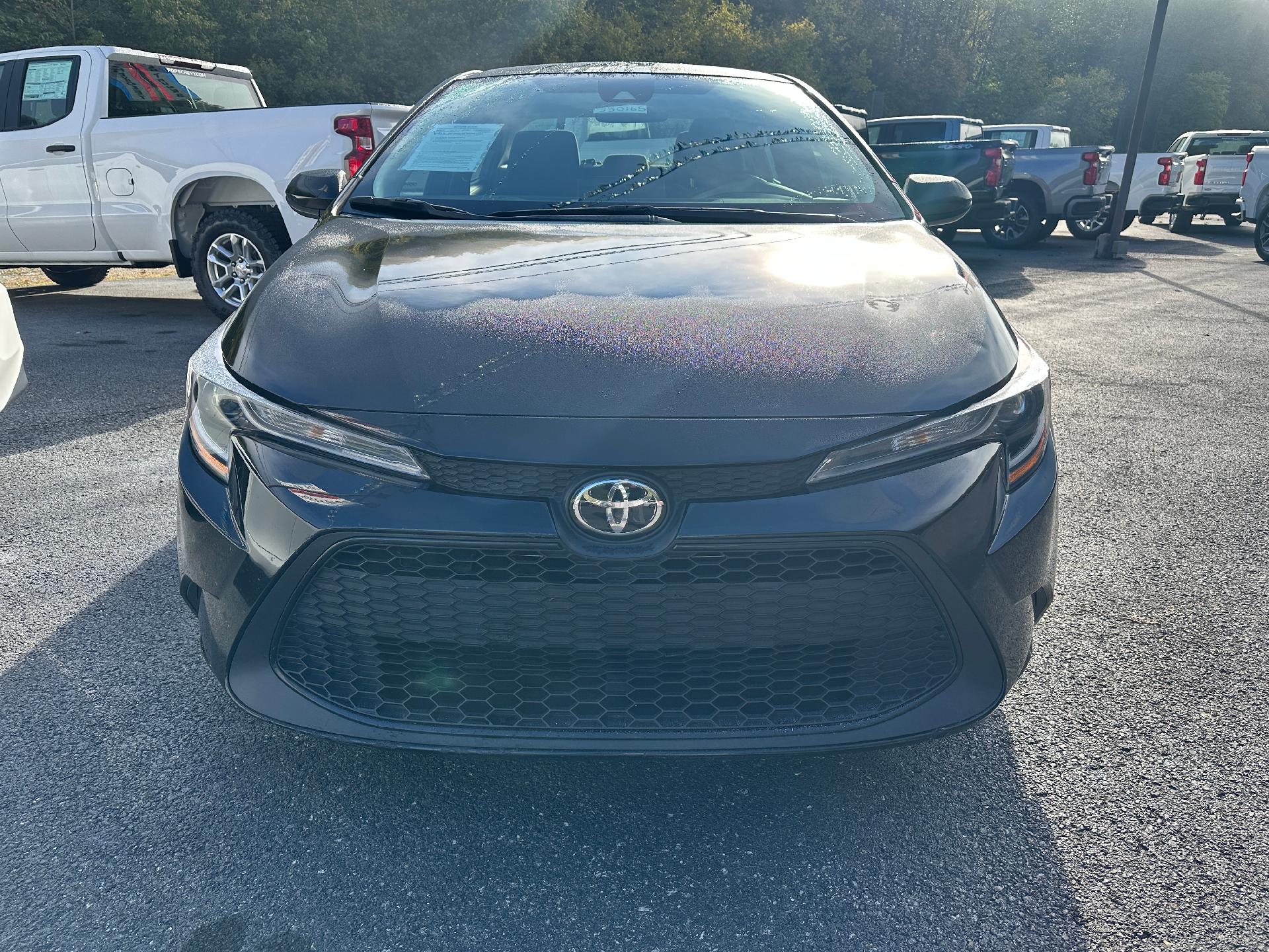 Used 2022 Toyota Corolla LE with VIN 5YFEPMAE3NP330165 for sale in Prestonsburg, KY