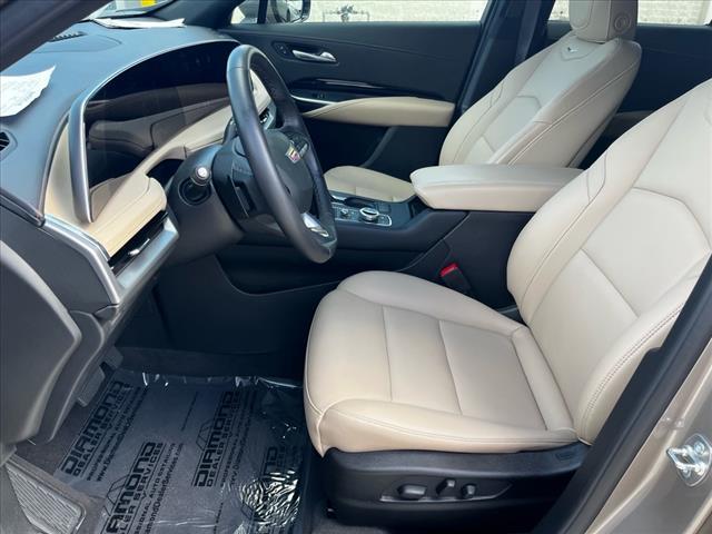 2024 Cadillac XT4 Vehicle Photo in TAMPA, FL 33612-3404