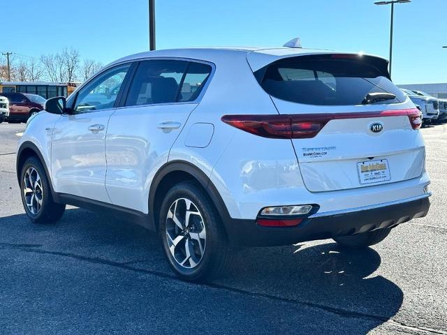 2022 Kia Sportage Vehicle Photo in COLUMBIA, MO 65203-3903