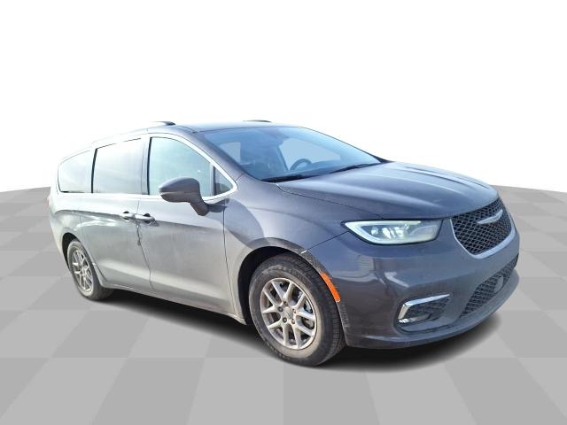 Used 2022 Chrysler Pacifica Touring L with VIN 2C4RC1BG7NR115836 for sale in Hibbing, Minnesota