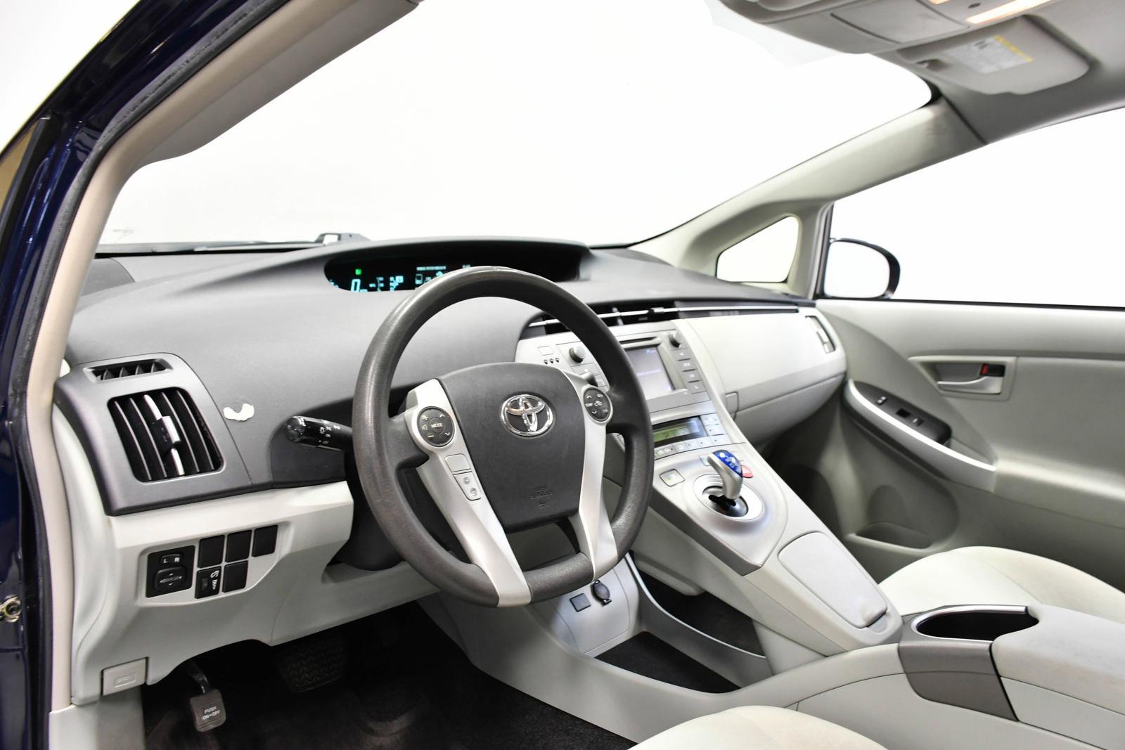 2013 Toyota Prius Vehicle Photo in DALLAS, TX 75235