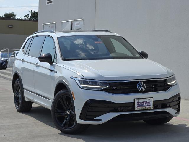 2024 Volkswagen Tiguan Vehicle Photo in WEATHERFORD, TX 76087