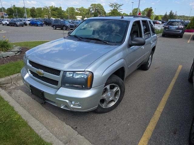 2008 Chevrolet TrailBlazer Vehicle Photo in GRAND BLANC, MI 48439-8139