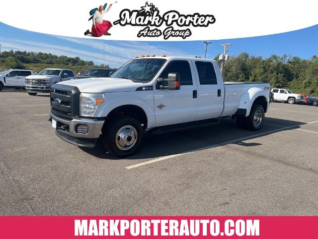 2016 Ford Super Duty F-350 DRW Vehicle Photo in Jackson, OH 45640-9766