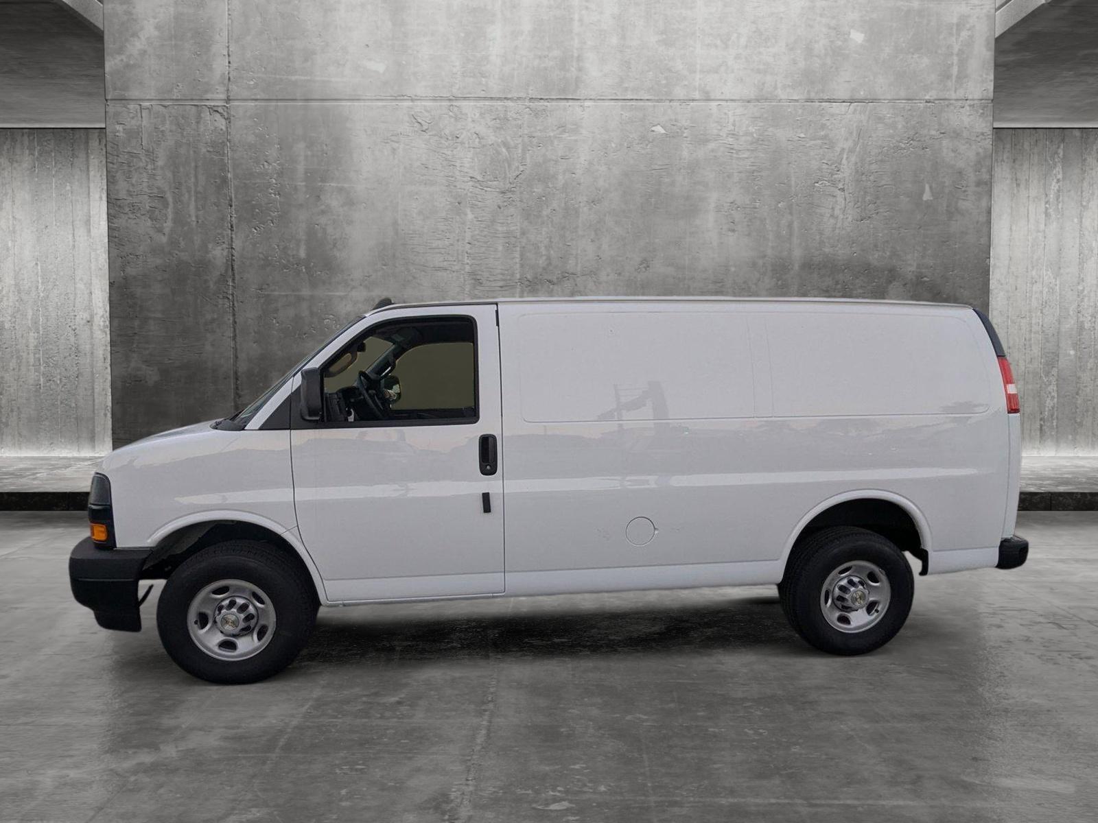 2024 Chevrolet Express Cargo 2500 Vehicle Photo in MIAMI, FL 33134-2699