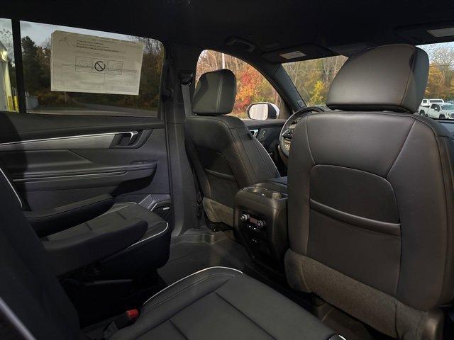 2025 Buick Enclave Vehicle Photo in JACKSON, MI 49202-1834